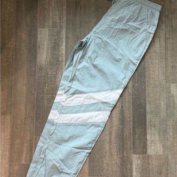 HIGH STANDARDS JOGGER SET - Picture 13 of 14